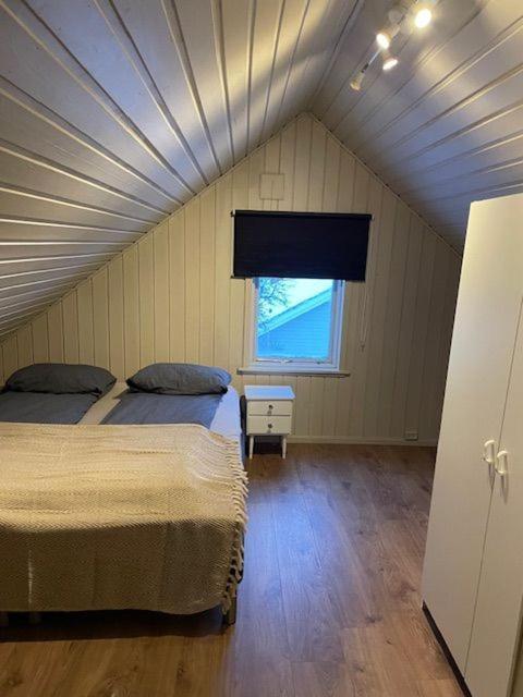 Leilighet Pa Sor Tromsoya Habitación foto